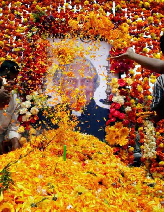 abdul kalam, apj abdul kalam, abdul kalam died, abdul kalam death, missile man of india, abdul kalam death news, apj abdul kalam death, abdul kalam death news, former president death, apj abdul kalam india