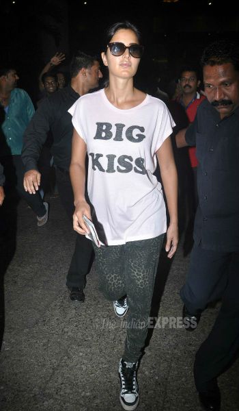 Katrina Kaif and Ranbir Kapoor wear similar t-shirts on same day!