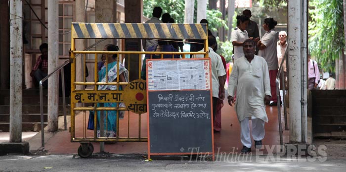 Maharashtra doctors, Maharashtra doctors strike, Doctors indefinite strike, Doctors strike, Doctors strike in Mumbai, Mumbai healthcare facilities, Maharashtra health service, Mumbai latest news