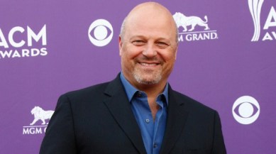 Michael Chiklis