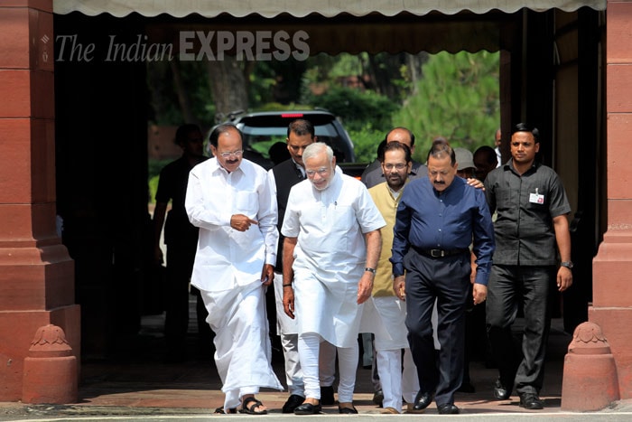 Monsoon Session, Narendra Modi, Rahul Gandhi, Arun Jaitley, Sushma Swaraj, Murali Manohar, Rajnath Singh, Venkaiah Naidu, Sumitra Mahajan, Ram Vilas Paswan, Niranjan Jyoti, Shanta Kumar, Shashi Tharoor, Kailash Vijayvargiya, Anurag Thakur, Manohar Parrikar, Mayawati, Ravi Shankar Prasad, Vijay Goel, Anand Sharma, Sitaram Yechuri, Satish Mishra, Mukhtar Abbas Naqvi