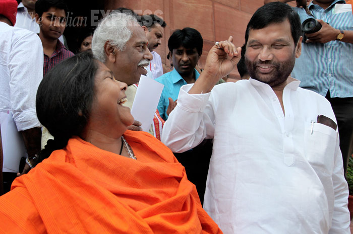 Monsoon Session, Narendra Modi, Rahul Gandhi, Arun Jaitley, Sushma Swaraj, Murali Manohar, Rajnath Singh, Venkaiah Naidu, Sumitra Mahajan, Ram Vilas Paswan, Niranjan Jyoti, Shanta Kumar, Shashi Tharoor, Kailash Vijayvargiya, Anurag Thakur, Manohar Parrikar, Mayawati, Ravi Shankar Prasad, Vijay Goel, Anand Sharma, Sitaram Yechuri, Satish Mishra, Mukhtar Abbas Naqvi