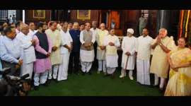 Monsoon Session, Parliament, Lok Sabha, Rajya Sabha, Shashi Tharoor Congress BJP, Narendra Modi, Parivartan, Rahul Gandhi, iecolumnist, Tavleen Singh, The Indian Express