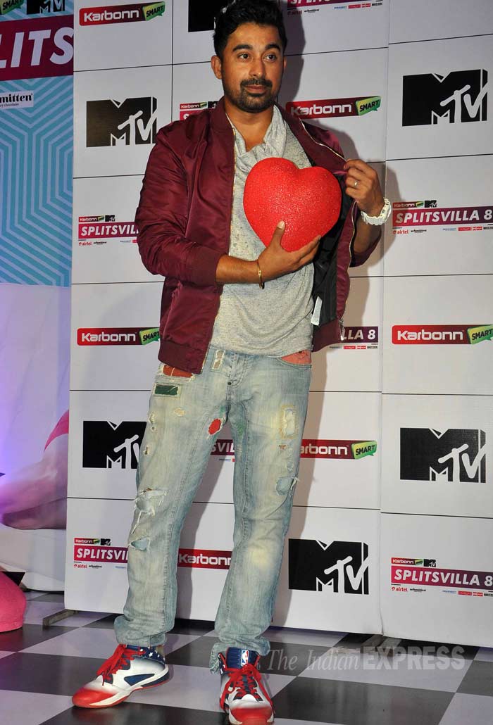 Sunny Leone, Sunny Leone mtv splitsvilla, mtv splitsvilla, Sunny Leone tv, Sunny Leone shows, Sunny Leone films, Sunny Leone news, Sunny Leone movies, rannvijay singha, Sunny Leone rannvijay singha, mtv splitsvilla rannvijay singha, rannvijay singh, Sunny Leone rannvijay singh, mtv splitsvilla rannvijay singh