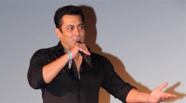 salman khan, salman khan bajrangi bhaijaan, bajrangi bhaijaan, bajrangi bhaijaan movie, salman khan bajrangi bhaijaan, kareena kapoor khan bajrangi bhaijaan, bajrangi bhaijaan release, bajrangi bhaijaan movie release, bajrangi bhaijaan eid release, bajrangi bhaijaan movie eid release, salman khan bajrangi bhaijaan eid release, nawazuddin siddiqui, kabir khan, entertainment news