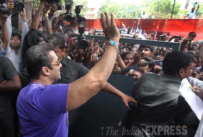 Salman Khan, Salman Khan fans, Bajrangi Bhaijaan book