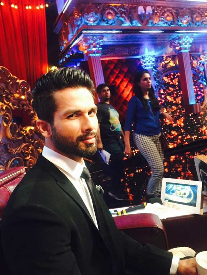 shahid kapoor, shahid kapoor wedding, mira rajput, shahid kapoor marriage, mira rajput, shahid kapoor jhalak dikhhla jaa, jhalak dikhhla jaa, shahid kapoor mira rajput, karan johar, shamita shetty, ashish chowdhry, faisal khan, lauren gottlieb, ganesh hegde, mohit malik, shahid mira, shahid kapoor july 7, shahid kapoor delhi wedding, shahid kapoor delhi, shahid friends bollywood, shahid kapoor wedding updates, shahid kapoor news, entertainment news