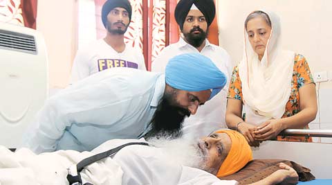 Fasting Sikh activist, Surat Singh Khalsa, seen 'feasting' in viral video |  India News,The Indian Express