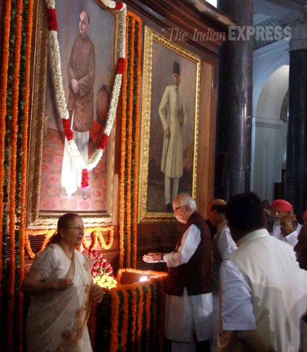Narendra Modi, Arvind Kejriwal, Syama Prasad Mookerjee, Rajnath Singh, Arun Jaitley, L K Advani, Sumitra Mahajan, Satish Upadhyay, Vijay Goel, Ramesh Bidhuri, Ram Madhav, Ajay Maken, Congress protest against Kejriwal, Delhi Rains, heavy rains in delhi, Syama Prasad Mookerjee Birth Anniversary, AAP, Delhi News