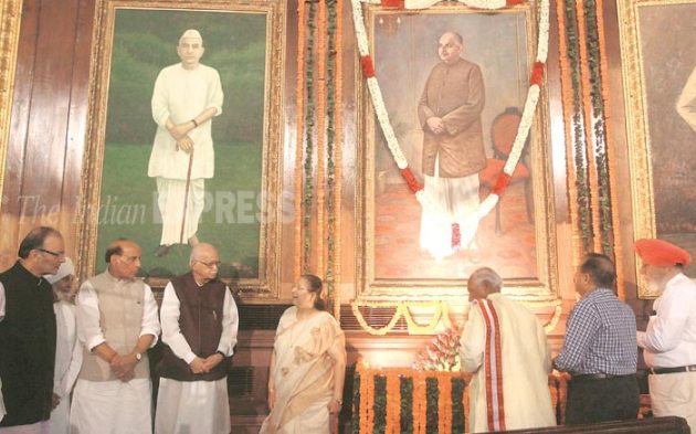Narendra Modi, Arvind Kejriwal, Syama Prasad Mookerjee, Rajnath Singh, Arun Jaitley, L K Advani, Sumitra Mahajan, Satish Upadhyay, Vijay Goel, Ramesh Bidhuri, Ram Madhav, Ajay Maken, Congress protest against Kejriwal, Delhi Rains, heavy rains in delhi, Syama Prasad Mookerjee Birth Anniversary, AAP, Delhi News