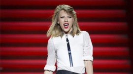 MTV, MTV Music Awards, MTV 2015, MTV Music Awards 2015, Taylor Swift, Taylor Swift MTV, Taylor Swift MTV Music Awards, Taylor Swift Best Female Performance Award, Taylor Swift MTV 2015, Taylor Swift Award