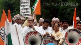 Narendra Modi, Arvind Kejriwal, Syama Prasad Mookerjee, Rajnath Singh, Arun Jaitley, L K Advani, Sumitra Mahajan, Satish Upadhyay, Vijay Goel, Ramesh Bidhuri, Ram Madhav, Ajay Maken, Congress protest against Kejriwal, Delhi Rains, heavy rains in delhi, Syama Prasad Mookerjee Birth Anniversary, AAP, Delhi News