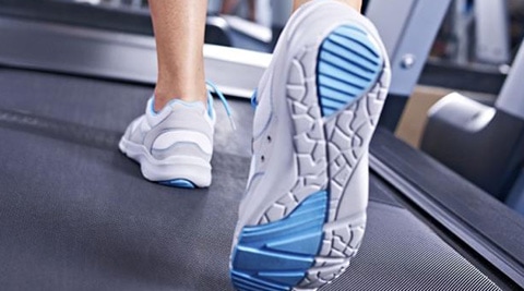 Treadmill work stations reduce muscle pain