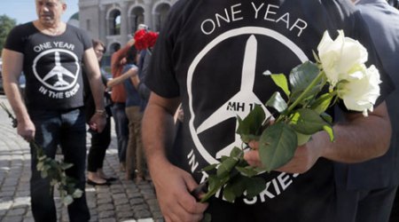 Malaysia Airlines flight 17, MH17, mh17, Malaysia Airlines flight MH17, MH17 crash video, pro-Russian rebels, Malaysia Airlines flight MH17 video, shocking video, MH17 crash, Ukraine MH17, MH17 victims, MH17 victim list, latest videos, international news, news