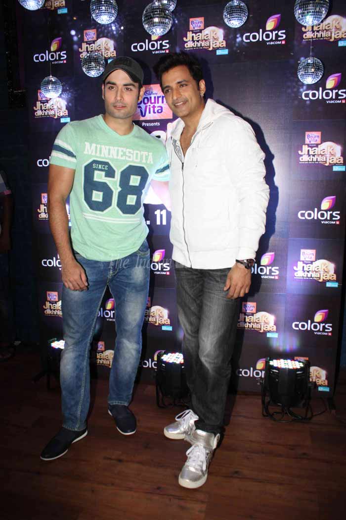 Jhalak Dikhla Jaa 8, Jhalak Dikhla Jaa 8 contestants, Jhalak Dikhla Jaa 8 2015, Jhalak Dikhla Jaa 8 host, Jhalak Dikhla Jaa 8 judges, shahid kapoor, Ashish Choudhary, Shamita Shetty, Kavita Kaushik, Vivian Dsena, Lauren Gottlieb, Manish Paul, Mohit Malik, Radhika Madaan, Raftaar