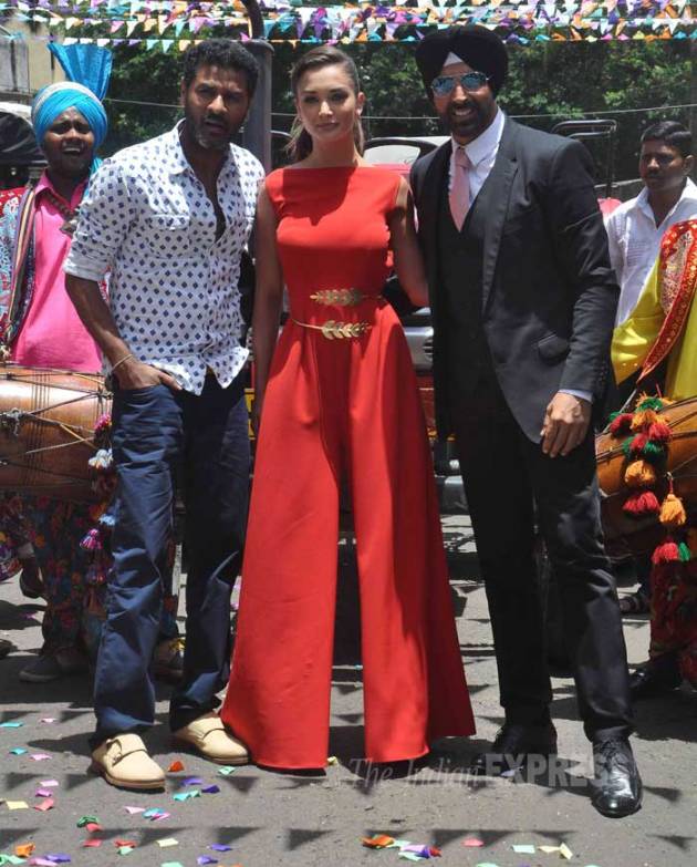 Akshay Kumar, Amy Jackson, Singh is Bliing