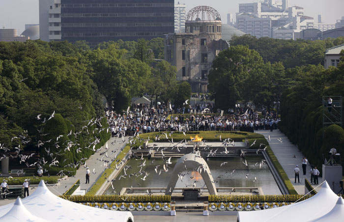 Hiroshima day, Hiroshima bombing, Hiroshima bombing anniversary, Hiroshima news, Hiroshima atom bom pictures, Hiroshima pictures, Hiroshima latest, Hiroshima and nagasaki, Hiroshima atomic bomb, Hiroshima atom bomb, World news