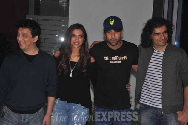 deepika padukone, ranbir kapoor, tamasha, tamasha wrap up party, deepika ranbir, deepika pranbir party, deepika pdukone ranbir kapoor, deepika padukone tamasha, ranbir kapoor tamasha, tamasha party, imtiaz ali, siddharth roy kapoor, said nadiadwala, wardha nadiadwala, entertainment, bollywood