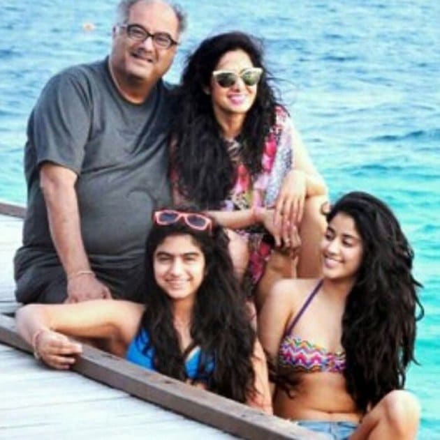 sridevi, happy birthday sridevi, sridevi birthday, sridevi 52 years, sridevi age, sridevi birthday, sridevi happy birthday, sridevi unseen pics, sridevi pics, sridevi pictures, sridevi images, sridevi family pics, sridevi daughters, sridevi pics with daughters, sridevi husband, boney kapoor, jahnavi kapoor, khushi kapoor, entertainment, bollywood