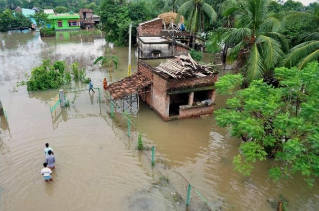 floods, bengal floods, west bengal floods, india floods, kolkata floods, kolkata news, west bengal news, india news, india floods news