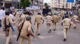 gujarat,surat, surat clash, surat police attacked, surat mob attacks police, mumbai news