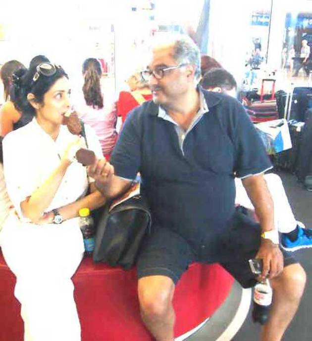 sridevi, happy birthday sridevi, sridevi birthday, sridevi 52 years, sridevi age, sridevi birthday, sridevi happy birthday, sridevi unseen pics, sridevi pics, sridevi pictures, sridevi images, sridevi family pics, sridevi daughters, sridevi pics with daughters, sridevi husband, boney kapoor, jahnavi kapoor, khushi kapoor, entertainment, bollywood