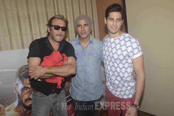 akshay kumar, akshay kumar news, akshay kumar photos, akshay kumar pictures, akshay kumar sidharth malhotra, akshay kumar brothers, akshay kumar films, akshay kumar movies, akshay kumar twinkle khanna, sidharth malhotra, john abraham, welcome back movie, nana patekar, anil kapoor
