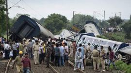 MP train accident, MP Twin Train derailment, Madhya Pradesh train derailement, Janata express, Kamayani Express mishap, Janata Kamayani Express mishap, MP train accident survivors, Maharashtra news, Mumbai news, india news, indian express
