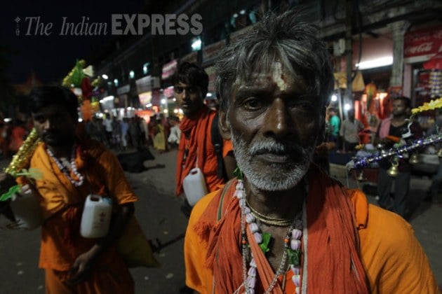 Kanwar Yatra, Maha Shivratri, Lord Shiva, Kanwariyas, Kanwar Yatra 2015, Shiva Devotees, Varanasi, Kashi Vishwanath, Baidyanath, Devghar, Haridwar, Gaumukh, Gangotri, Uttarakhand, Sultanganj, Dashashwamedh