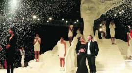 Lakme Fashion Week Winter/Festive 15, LFW WF'15, Gaurav Gupta, LFW Grand Finale, Karl Lagerfeld, Mehboob Studio, Kareena Kapoor Khan, Fashion, Indian Fashion, Fashion Week, Indian Express