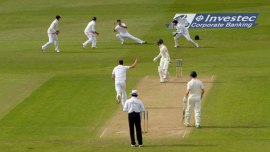 sunday column, express column, reverse swing, cricket, Indian Cricket, Australia, India, England, test matches, cricket test matches, waning versus kiwis, indian express