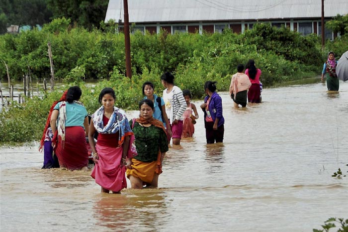 Manipur, Manipur Floods, manipur Landslide, Imphal Floods, Kolkata Floods, Odisha Floods, Bengal Floods, Floods in Manipur, Landslide in Manipur, Heavy rainfall in Manipur, 20 killed in Manipur, 20 Killed in manipur Landslide, india News
