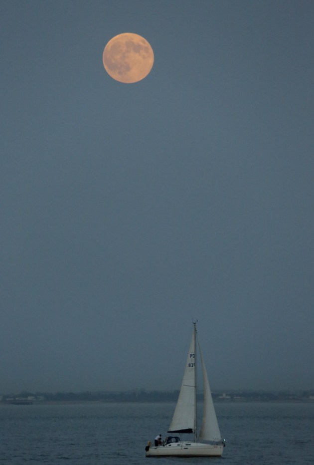 supermoon, supermoon brazil, supermoon photos, indian express photos, indian express supermoon photos, supermoon world photos