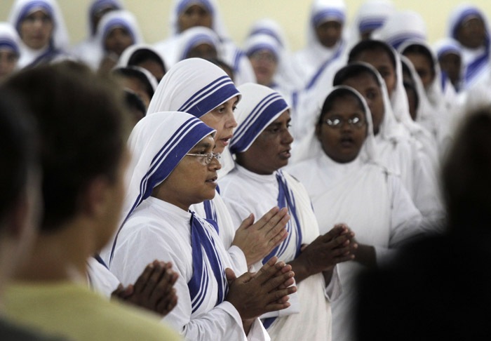 Mother Teresa, Mother Teresa Birth Anniversay, Mother Teresa 105th Birth Anniversary, Mother Teresa Quotes, Mother Teresa Photos, Mother Teresa Death, Mother Teresa History, Mother Teresa Young, Mother Teresa Images, Mother Teresa Missionaries, Mother Teresa Charity, Mother Teresa in India, Mother Teresa Birth Anniversary Celebration, Mother Teresa news