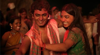 Nawazuddin Siddiqui, Nawazuddin Siddiqui Manjhi, Manjhi, Manjhi review, Manjhi movie review, Manjhi the Mountain Man, Radhika Apte, Ketan Mehta, Entertainment news