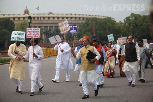 Narendra modi, Monsoon Session, Parliament, BJP Protest, NDA Protest, Indian National Congress, Bhartiya janta Party, modi, Monsoon Session Washout, Parliament washout, Parliament News, BJP News, Congress News, Delhi News, congress, parliament washout, parliament, wash out, monsoon session, monsoon session wash out, latest news