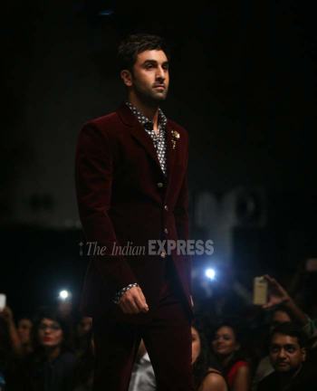 Lakme Fashion Week 2015  Ranbir Kapoor walks as the SHOWSTOPPER! 