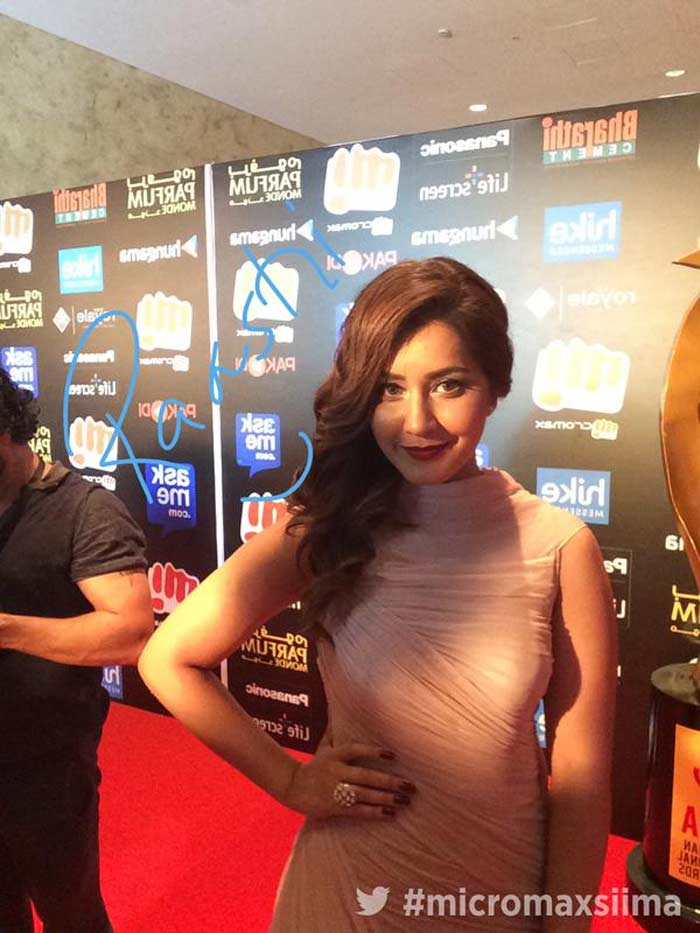 Shruti Haasan, Baahubali, Rana Daggubati, SIIMA 2015, Dhanush, Malaika Arora Khan, Drishyam, Shriya Saran, Taapsee Pannu, Trisha Krishnan, Adah Sharma, Amyra Dastur, Allu Arjun, Allu Sirish, Amy Jackson, Hansika Motwani, Bhumika Chawla, Daggubati Venkatesh, Neil Nitin Mukesh, Kriti Kharbanda, Mohanlal, Pranitha Subhash, Shilpi Sharma, Taaha Shah, Nikesha Patel, Nivin Pauly, Prithviraj Sukumaran, Raai Laxmi, Rashi Khanna, Riyaz Khan, Anirudh Ravichander