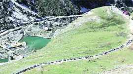 Rohtang Pass ban, tourism industry, Manali, National Green Tribunal, Rohtang Pass, Rakesh Kanwar, NGT, Manali Hoteliers’ Association, india news, news