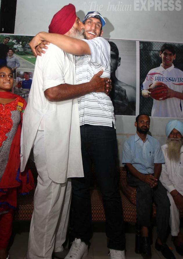 Satnam Singh Bhamara returns home to a hero’s Sports Gallery