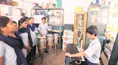 govt schools, municipal schoold, govt school status, govt school condition, school condition, chandigarh govt schools, chandigarh govt school benchmark, india news, chandigarh news