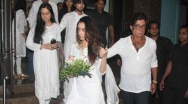 shraddha kapoor, actress shraddha kapoor, shraddha kapoor grandfather, Pandit Pandharinath Kolhapure, Pandit Pandharinath Kolhapure death, Pandit Pandharinath Kolhapure dies, Pandit Pandharinath Kolhapure prayer meet, shraddha, shraddha grandfather, shakti kapoor, shivangi Kolhapure, entertainment news