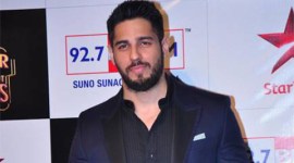 Sidharth Malhotra, brothers, akshay kumar, Sidharth Malhotra brothers, actor Sidharth Malhotra, akshay kumar, jazqueline fernandez, Sidharth Malhotra movies, Sidharth Malhotra upcoming movies, Sidharth Malhotra action, entertainment news