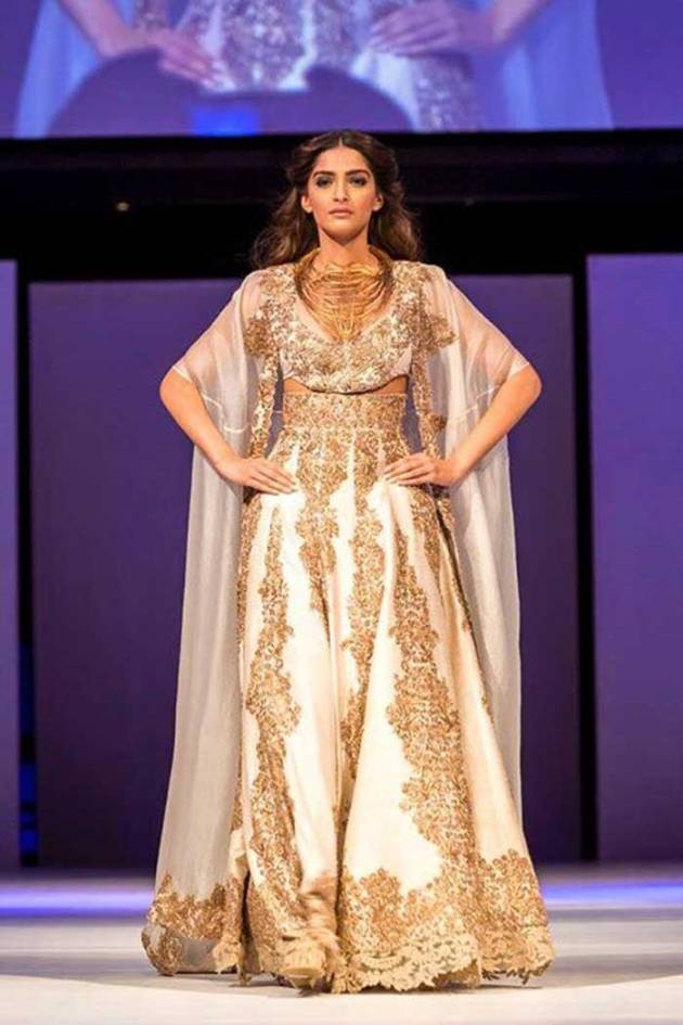 Sonam Kapoor, Sonam Kapoor melbourne photos, Sonam Kapoor photos, Sonam Kapoor pictures, Sonam Kapoor fashion, Sonam Kapoor fashionista, Sonam Kapoor anil kapoor, Sonam Kapoor anamika khanna, Sonam Kapoor ramp, Sonam Kapoor style, Sonam Kapoor looks, Sonam Kapoor hot, Sonam Kapoor sexy