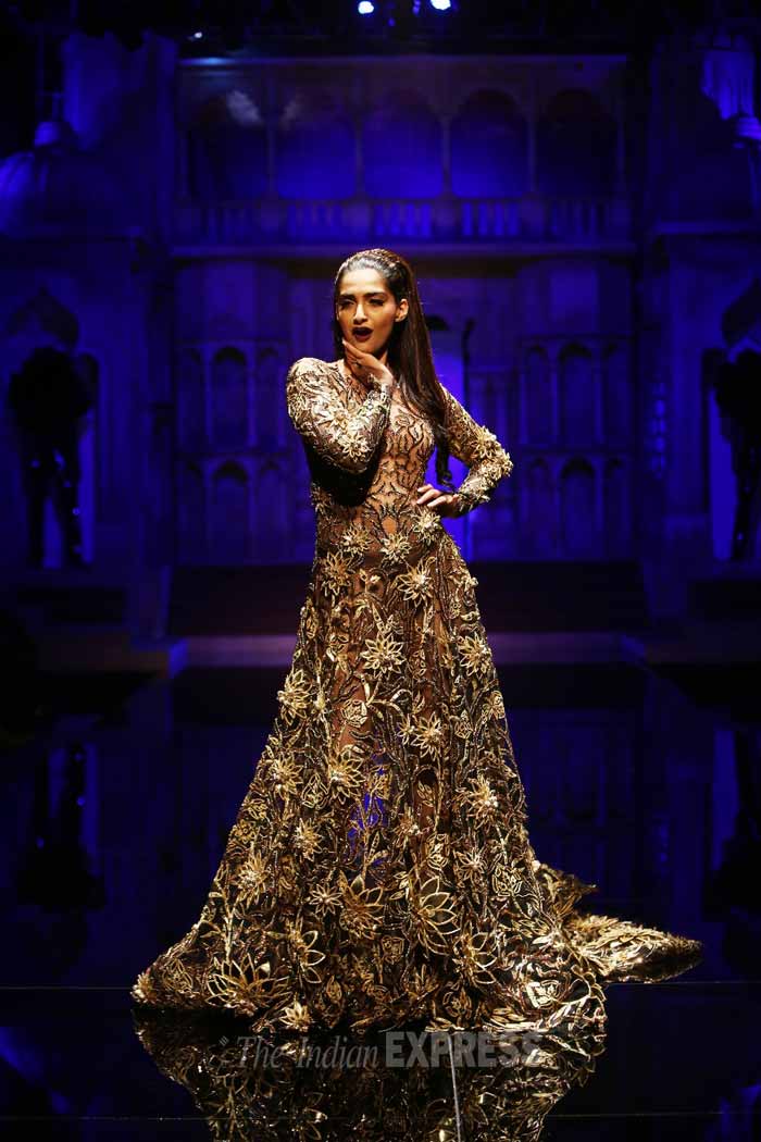 Shloka Mehta Beams With Happiness as She Strikes a Pose in Abu Jani Sandeep  Khosla's Bridal Lehenga | India.com