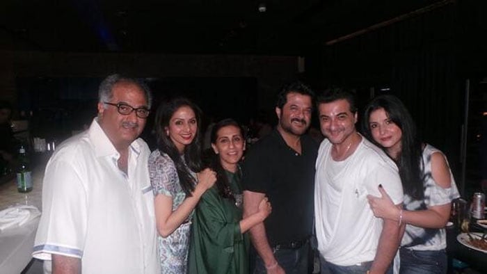 sridevi, happy birthday sridevi, sridevi birthday, sridevi 52 years, sridevi age, sridevi birthday, sridevi happy birthday, sridevi unseen pics, sridevi pics, sridevi pictures, sridevi images, sridevi family pics, sridevi daughters, sridevi pics with daughters, sridevi husband, boney kapoor, jahnavi kapoor, khushi kapoor, entertainment, bollywood