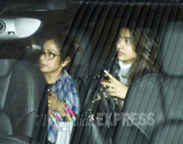 kareena kapoor, arjun kapoor, sridevi, boney kapoor, jahnavi kapoor, khushi kapoor, r balki, ki and ka, kareena kapoor khan, kareena arjun, kareena kapoor pics, arjun, arjun kapoor ki and ka, arjun kapoor pics, vidya balan, sidharth roy kapur, sridevi daughters, sridevi jahnavai, sridevi khushi, entertainment, bollywood