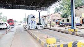 toll plaza, pune toll plaza, toll plaza fare, toll plaza ride, pune news