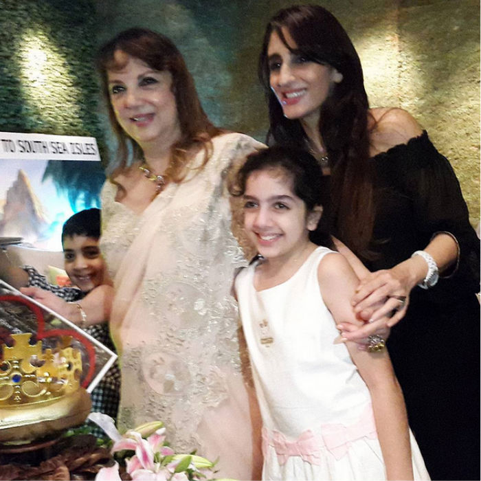 Farah Khan Ali, Zarine Khan