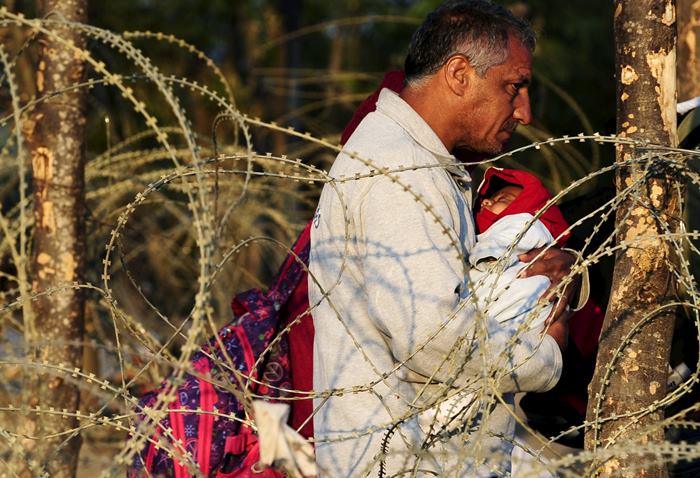 Vladimir Putin, Barack Obama, Xi Jinping, Syrian Child, World War 2, Europe Migrant Crisis, Burning Man 2015, Carnivals of Mirror, Syrian Migrants, Syrian Boat Capsize, Budapest migrants, Budapest, Vladimir Putin Exercise, Vladimir Putin Gym, Vladimir Putin Workout, 70th Anniversary world war two, Syrian civil War, Hungary migrants